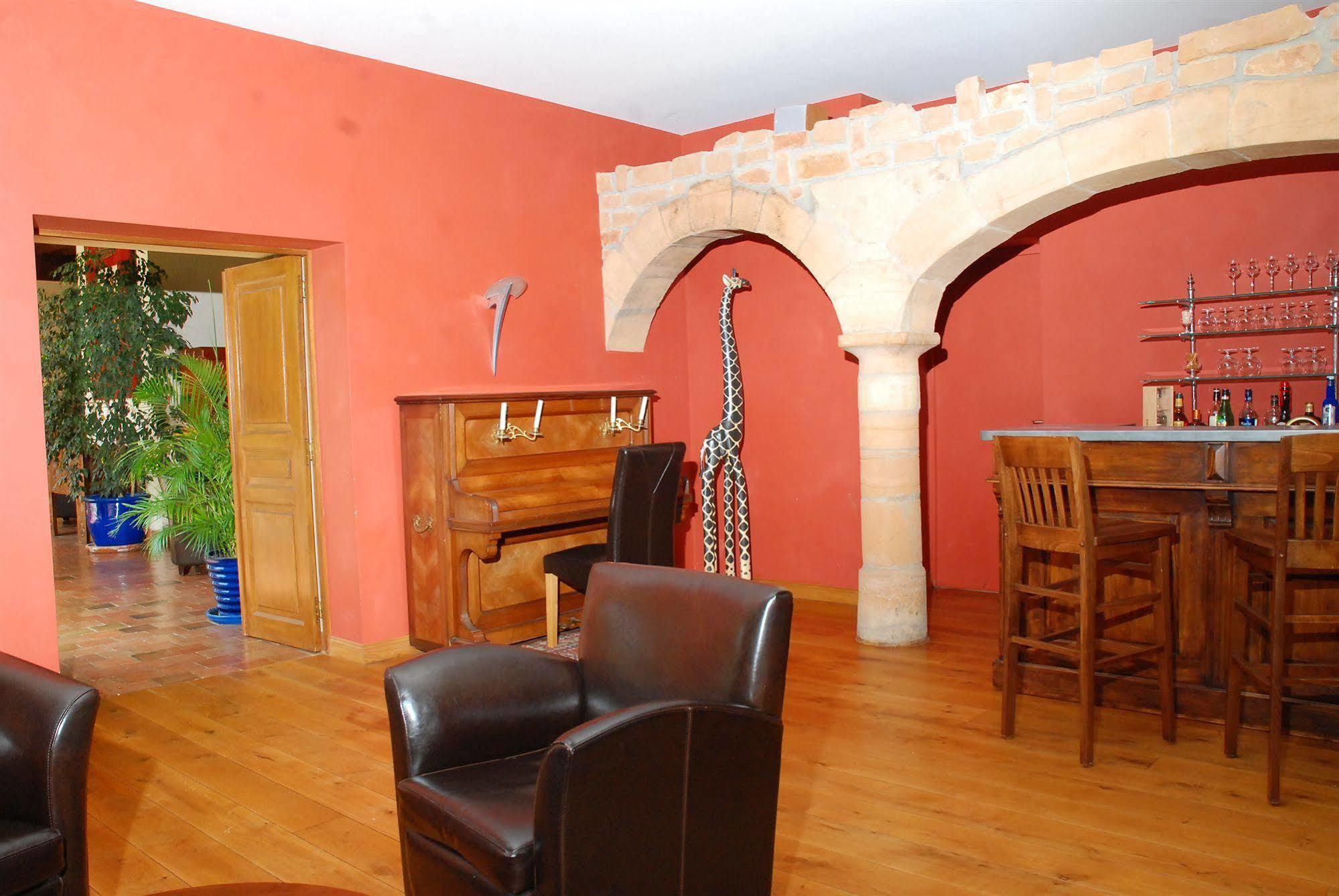 Demeures Et Chateaux L'Abbaye Caladoise - Anciennement Hostellerie Ferme Du Poulet Вільфранш-сюр-Сон Екстер'єр фото